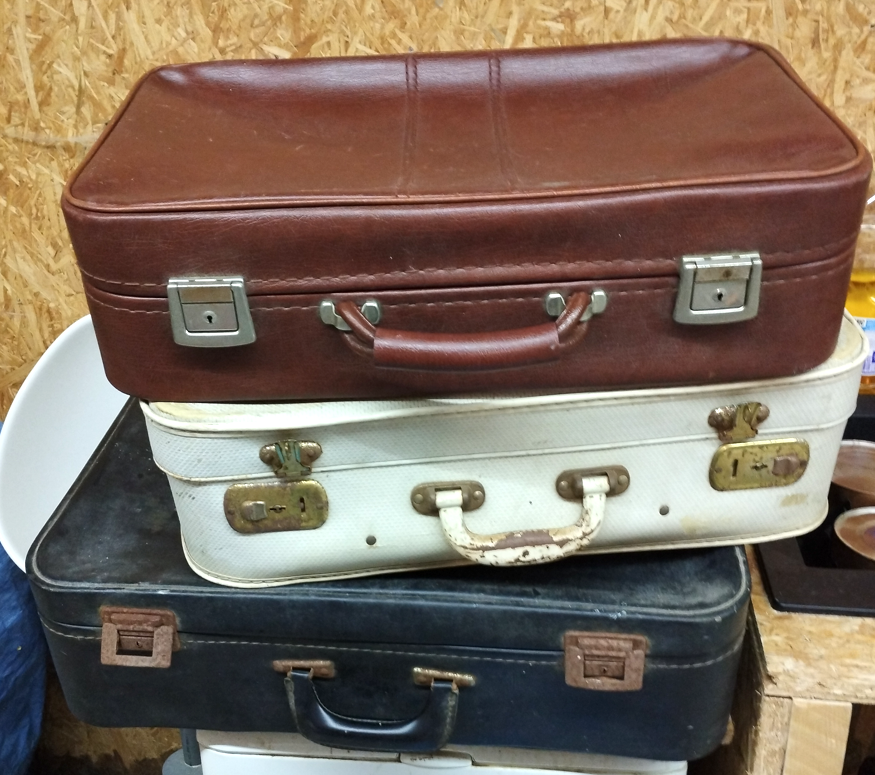 Valises en cuir (x3)